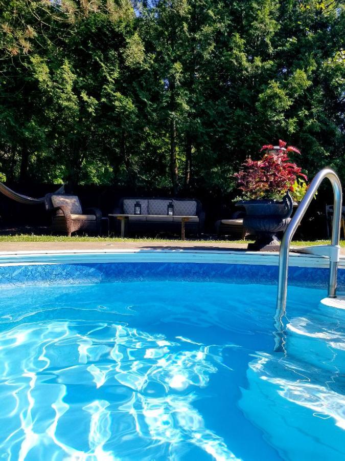 The Walnut Grove Bnb Harrow Екстер'єр фото